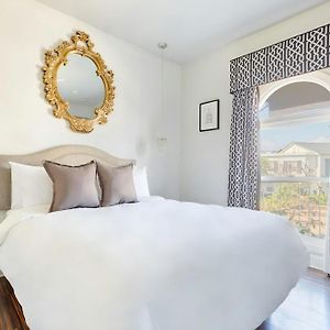 Großzügiges Zimmer mit Queensize-Bett
